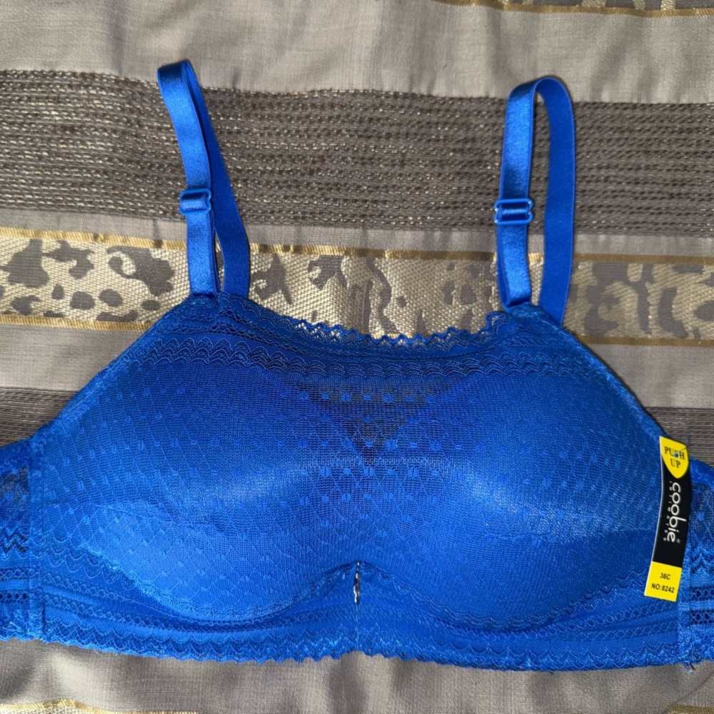 New bra 36C